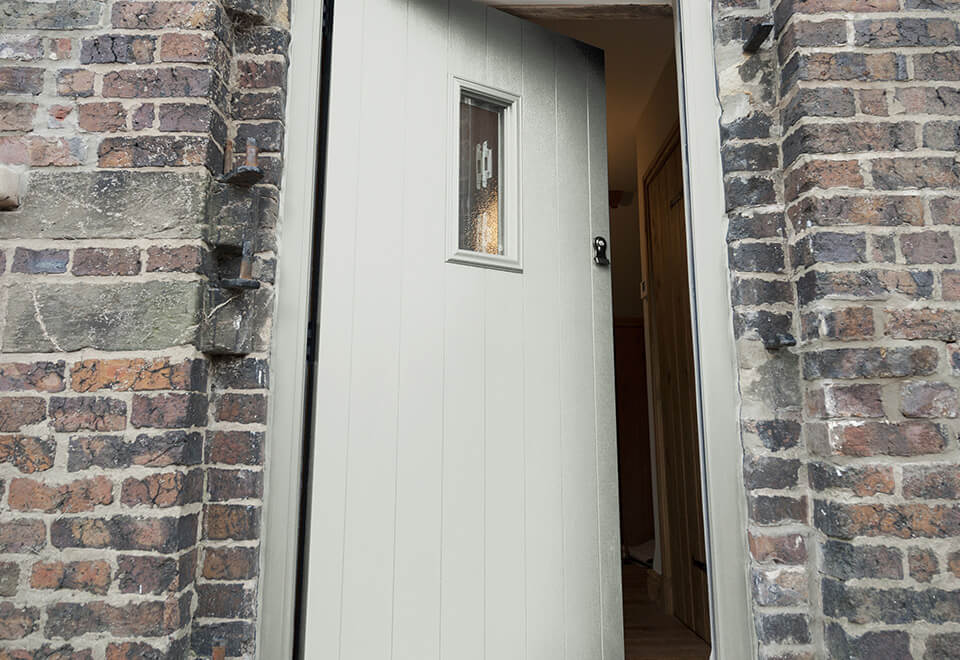 Painswick composite entrance door